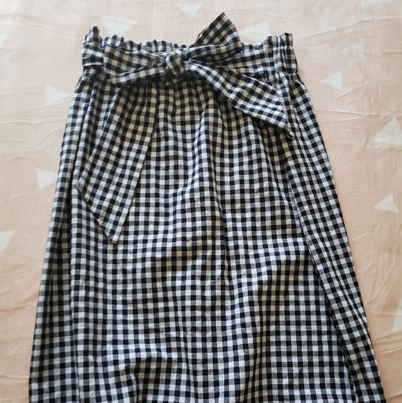 Checkered Skirt - Picture 3 of 4